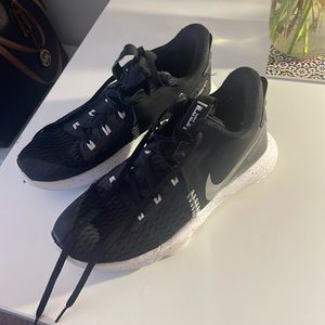 Chosen 1 Nike Basketball Shoes